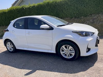 Toyota Yaris Comfort 1,5 VVT-i H 116 KM hybrid